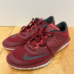 Men’s Nike FS Lite Run 2 maroon color 685266-601